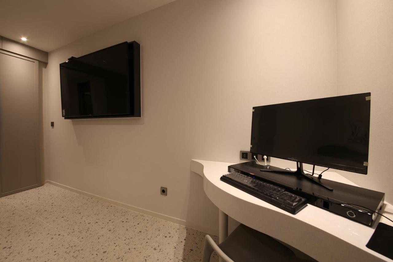 Zam101 Hotel Gimhae Ngoại thất bức ảnh